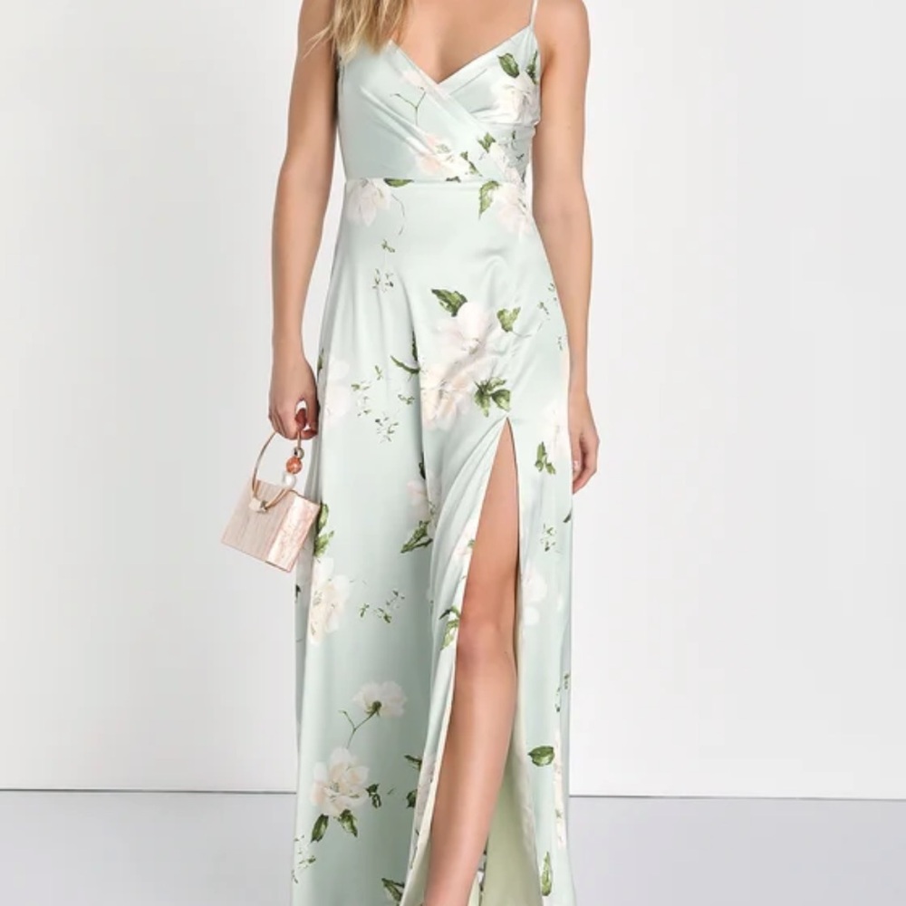 NWT Lulu's Floral Maxi Dress in Mint Green